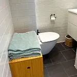 I To Etager I Top-hyggeligt Kobenhavnsk Kvarter Taet Pa Offentlig Transport Appartement